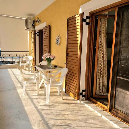 Myrto's No15 Apartmán Loutra Oraias Elenis