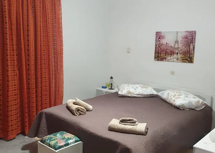 Myrto's No15 Λουτρά Ωραίας Ελένης