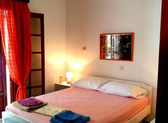 Myrto's No15 Λουτρά Ωραίας Ελένης