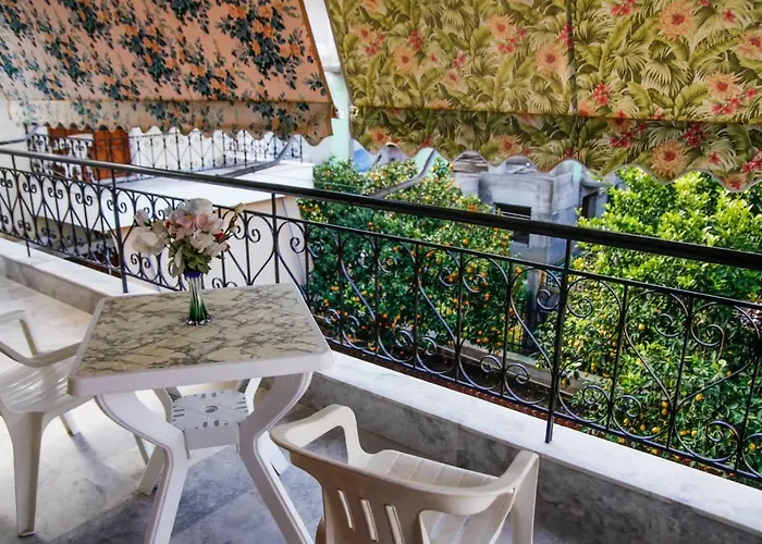 Myrto's No15 Λουτρά Ωραίας Ελένης